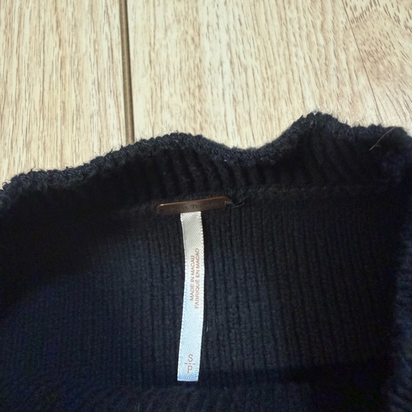 Free People Easy Street Crop Pullover Sweater - Picture 2 of 7